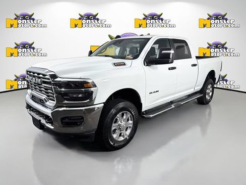 Used 2025 RAM 2500 Big Horn AWD/4WD image 1