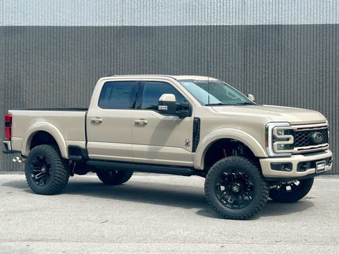 New 2026 Ford F250 Lariat w/ Black Appearance Package AWD/4WD image 8