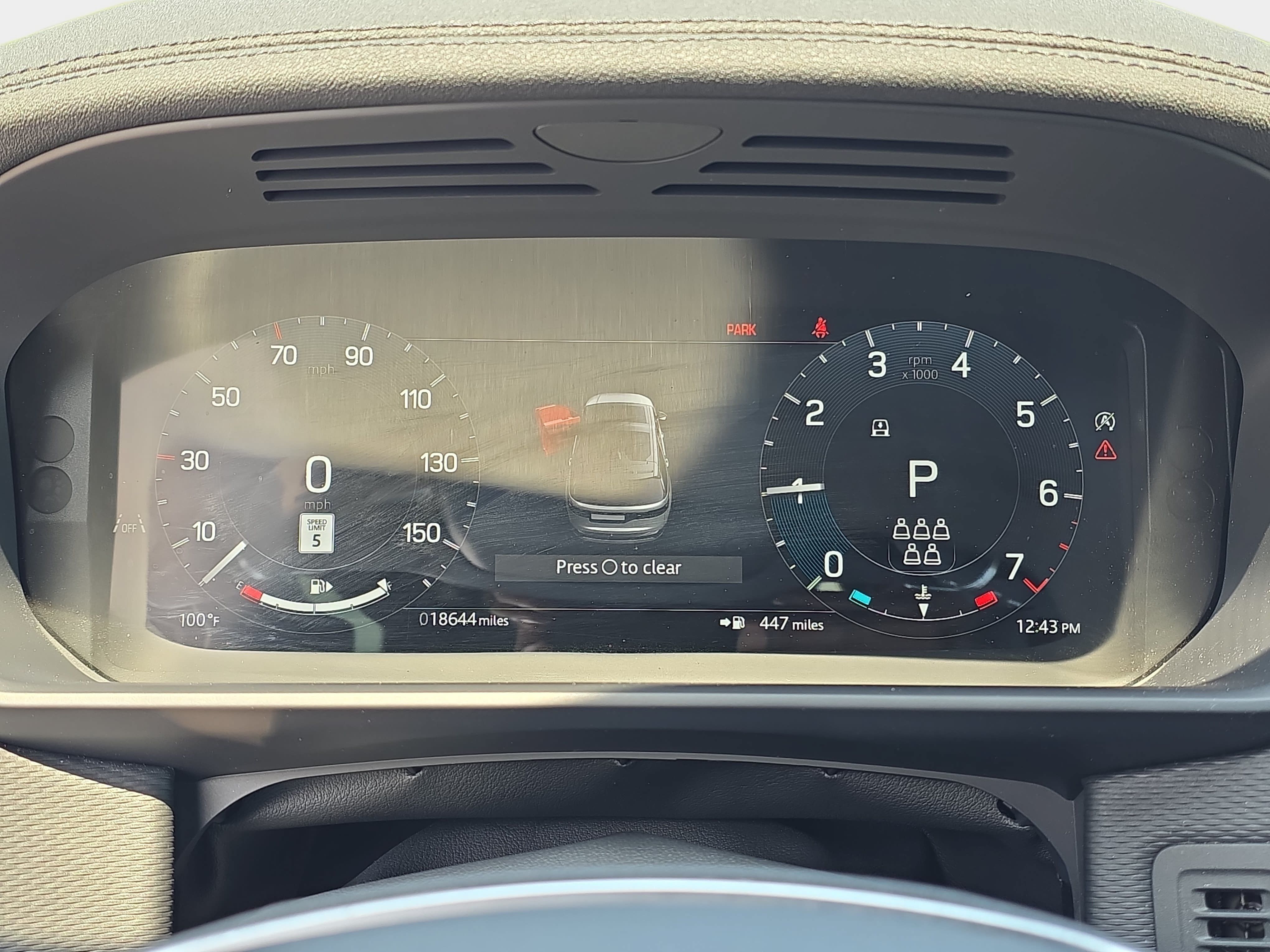 Certified 2025 Land Rover Discovery Dynamic SE AWD/4WD image 21