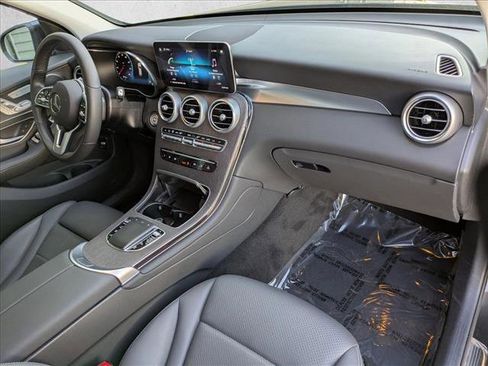 Certified 2022 Mercedes-Benz GLC 300 image 23