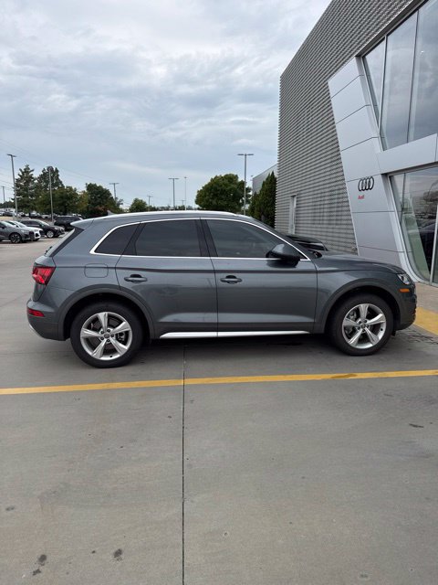 Used 2020 Audi Q5 2.0T Premium Plus w/ Premium Plus Package AWD/4WD image 7