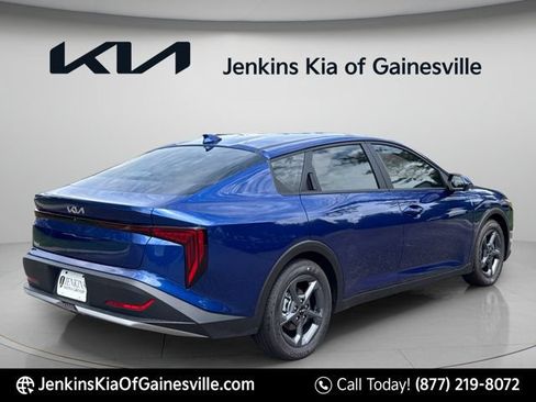 New 2026 Kia K4 FWD image 2