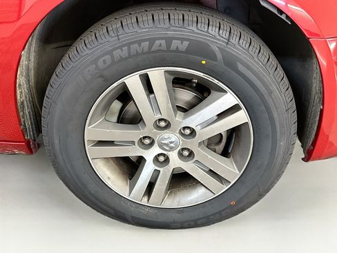 Used 2009 Dodge Grand Caravan SXT FWD image 11