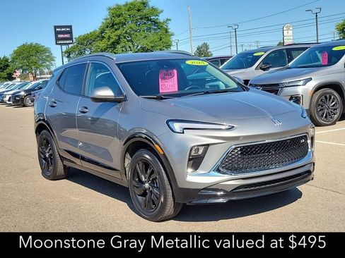 Used 2024 Buick Encore GX Sport Touring AWD/4WD image 3