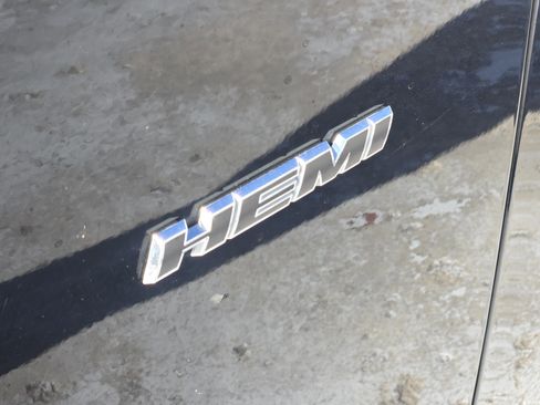 Used 2017 Dodge Challenger R/T image 12