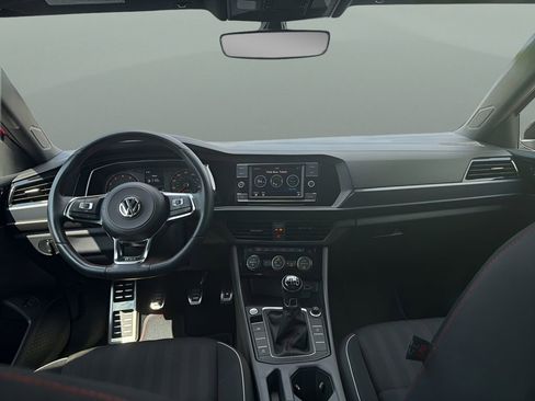 Used 2019 Volkswagen Jetta GLI FWD image 24