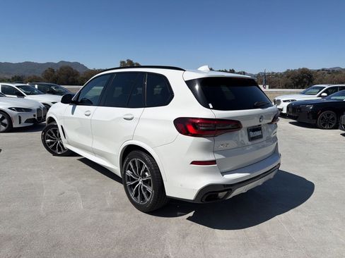 Used 2023 BMW X5 sDrive40i w/ M Sport Package RWD image 2