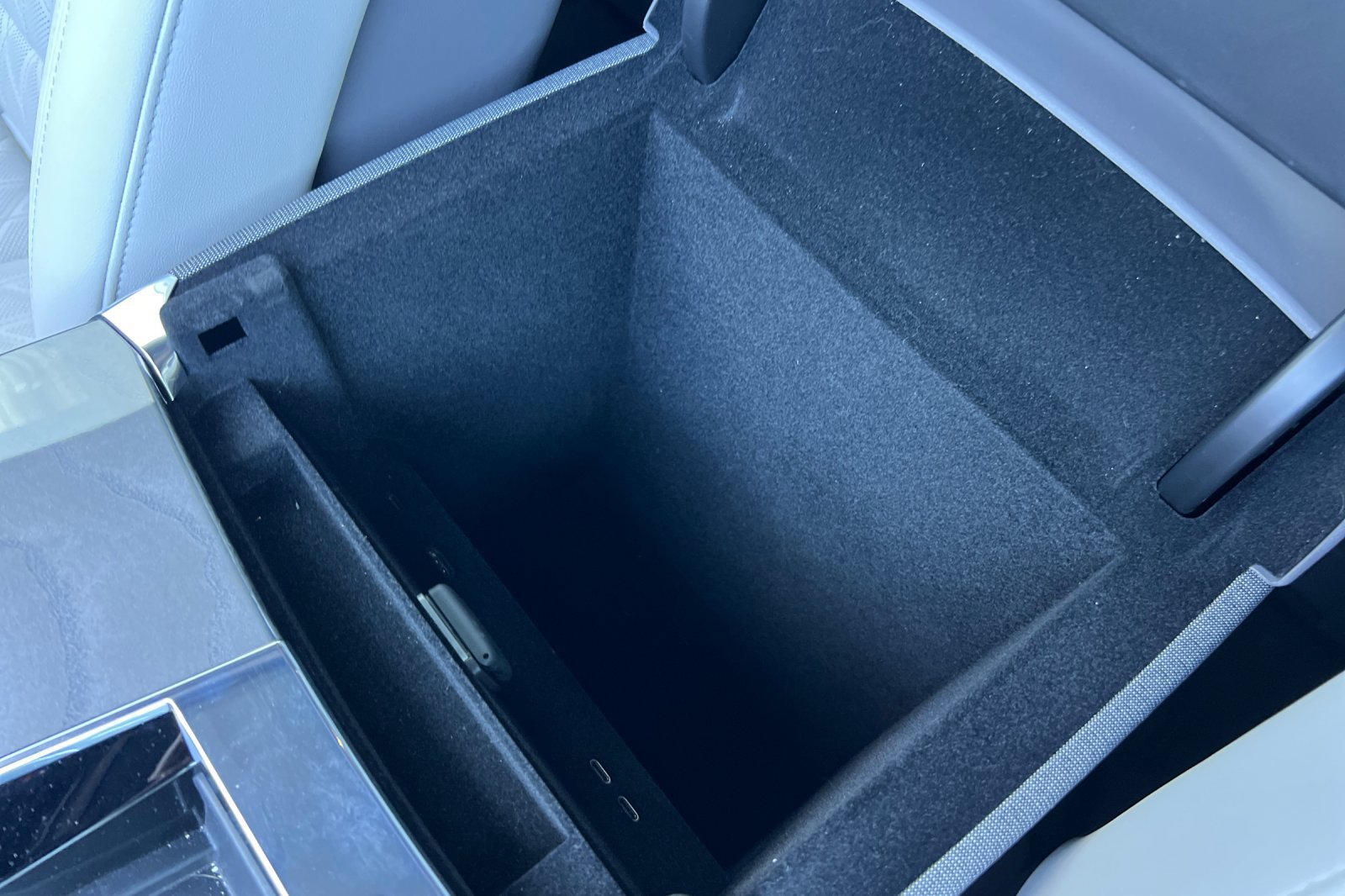 Used 2026 Cadillac Escalade IQ Luxury 1 w/ LPO, Floor Liner Package AWD/4WD image 30