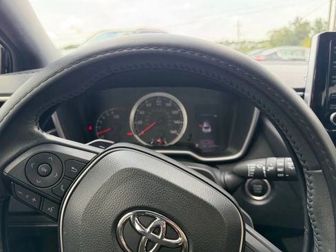 Used 2022 Toyota Corolla SE FWD image 13