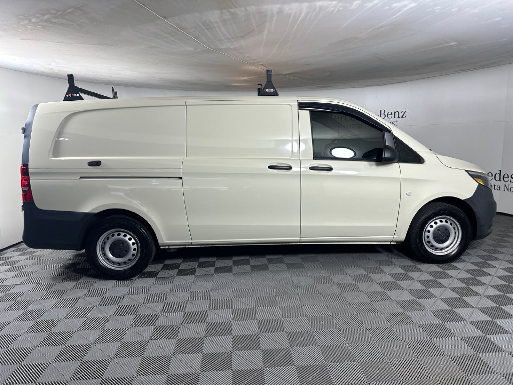 Used 2023 Mercedes-Benz Metris image 8