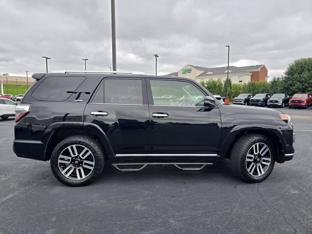 Used 2014 Toyota 4Runner Limited AWD/4WD image 9