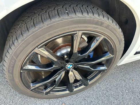 Used 2023 BMW X7 xDrive40i w/ M Sport Package image 50