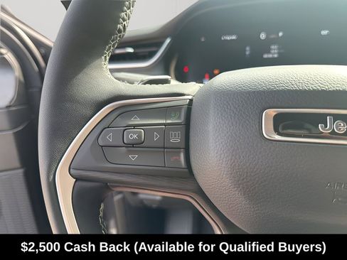 New 2025 Jeep Grand Cherokee L Laredo w/ Luxury Tech Group I RWD image 31