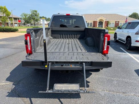 Used 2024 Ford F350 Lariat w/ Lariat Ultimate Package AWD/4WD image 8