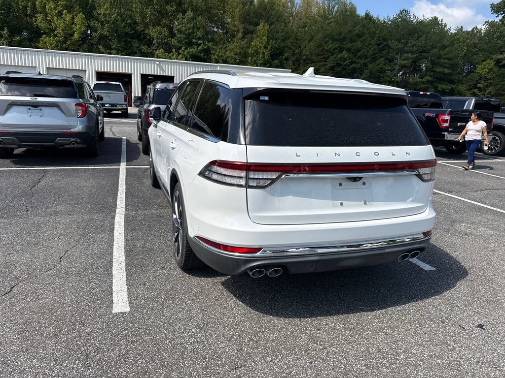 Used 2020 Lincoln Aviator Reserve w/ Equipment Group 202A AWD/4WD image 15