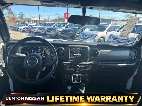 Used 2022 Jeep Wrangler Unlimited Sport image 14