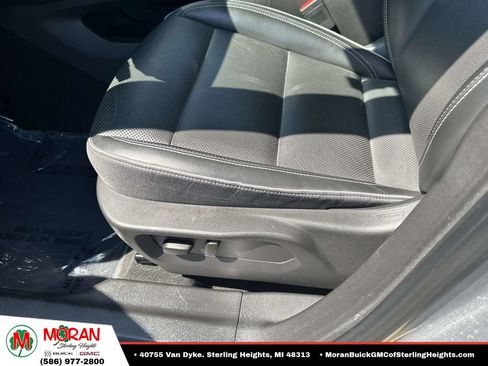 Certified 2023 Buick Envision Essence FWD image 17