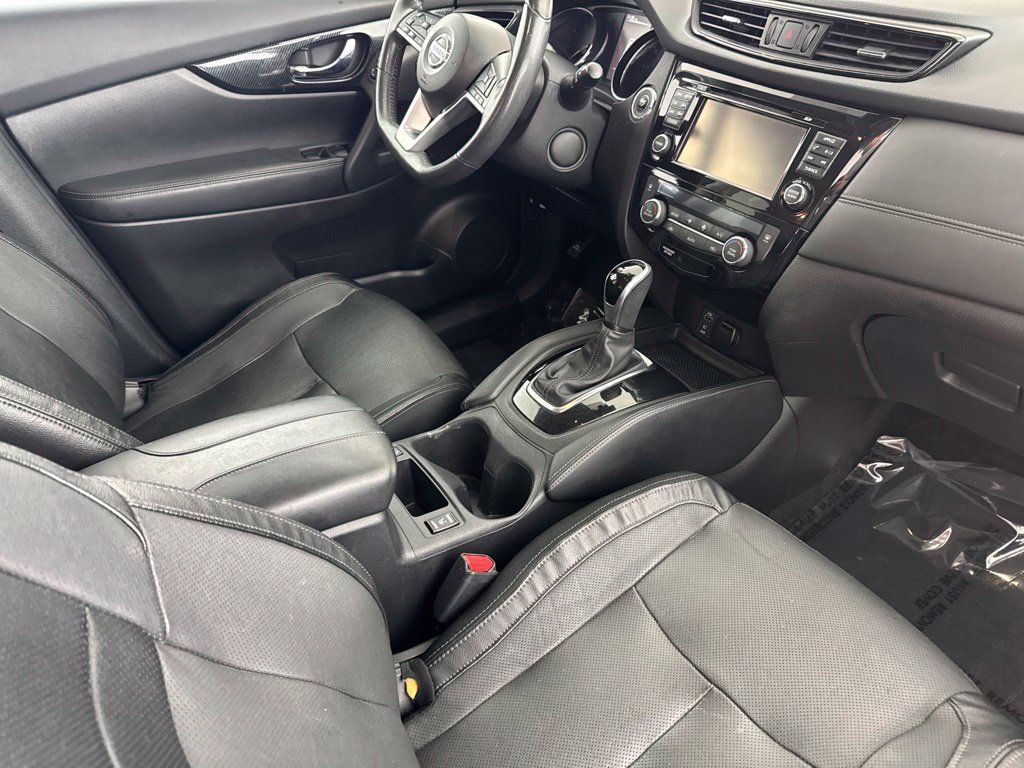 Used 2017 Nissan Rogue SL w/ SL Premium Package AWD/4WD image 23