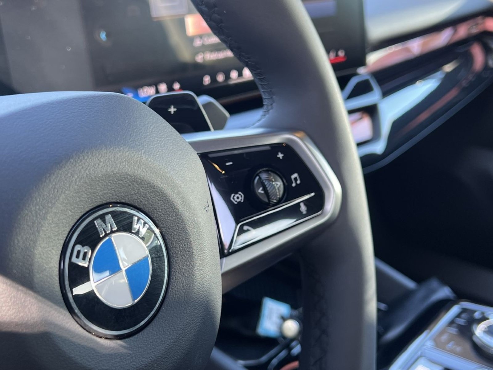 Used 2027 BMW 540i xDrive w/ M Sport Package AWD/4WD image 29