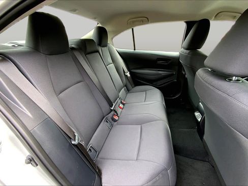 Certified 2025 Toyota Corolla LE image 18