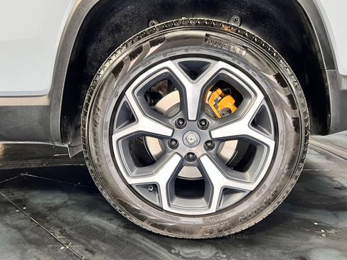 Used 2024 Rivian R1S Adventure AWD/4WD image 26
