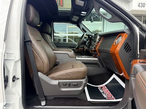 Used 2015 Ford F250 King Ranch w/ FX4 Off-Road Package AWD/4WD image 40
