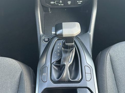 Used 2025 Kia K4 LXS image 27