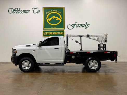 Used 2024 RAM 2500 Tradesman AWD/4WD image 5