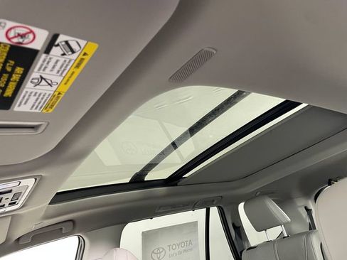 New 2026 Toyota Grand Highlander AWD image 7