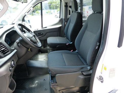 Used 2024 Ford Transit 250 Low Roof w/ Exterior Upgrade Package RWD image 26