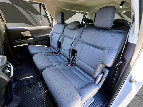 Used 2025 Ford Expedition Max Active image 26