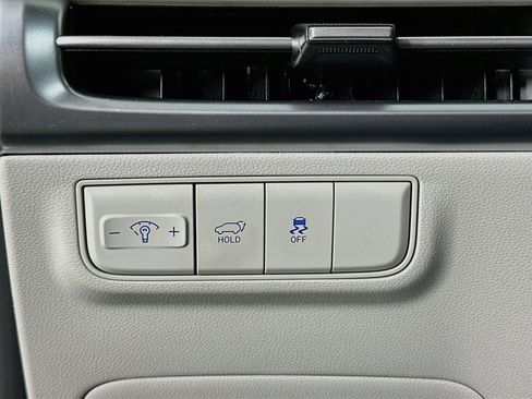 Used 2025 Hyundai Tucson SEL FWD image 17