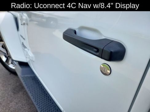 Used 2020 Jeep Wrangler Unlimited Sahara image 21