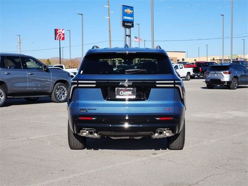 New 2026 Chevrolet Traverse RS image 6