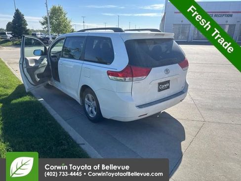 Used 2013 Toyota Sienna LE FWD image 6