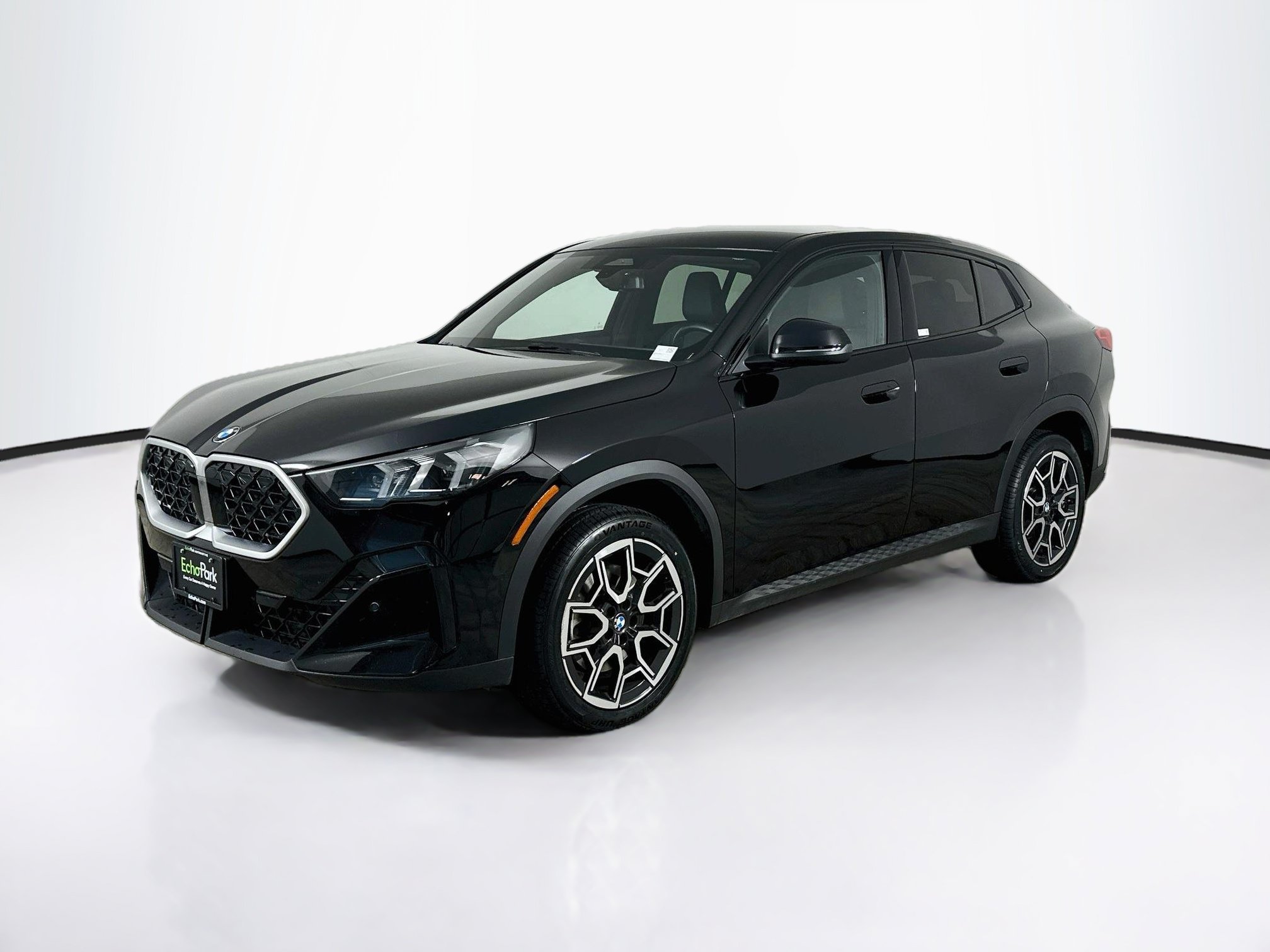 Used 2026 BMW X2 xDrive28i AWD/4WD image 3