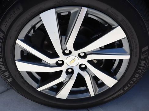 Used 2022 Chevrolet Equinox LT FWD image 44