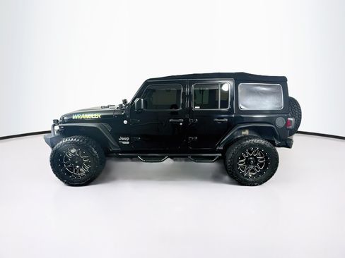 Used 2018 Jeep Wrangler Unlimited Sport S AWD/4WD image 4