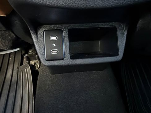 Used 2024 Kia Seltos EX AWD/4WD image 13