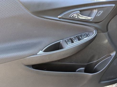 Used 2017 Chevrolet Malibu LS image 13