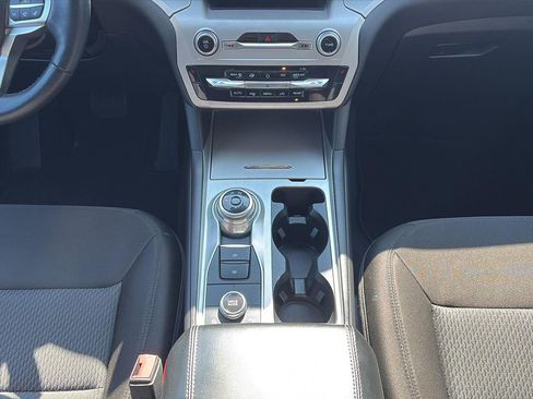 Used 2023 Ford Explorer XLT image 20