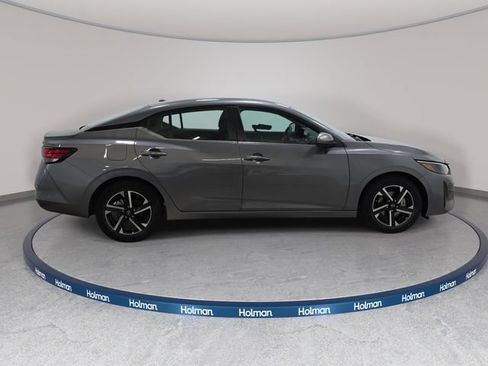 Used 2024 Nissan Sentra SV FWD image 5