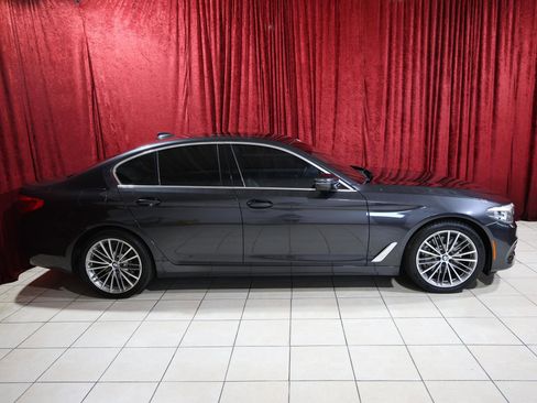 Used 2019 BMW 540i w/ Convenience Package image 8