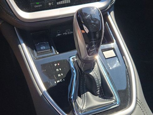 Certified 2025 Subaru Outback Touring XT image 29