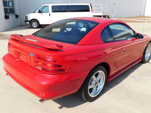 Used 1995 Ford Mustang GT RWD image 24