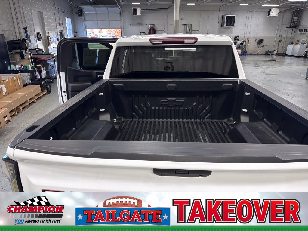 Used 2021 Chevrolet Silverado 1500 LT AWD/4WD image 30
