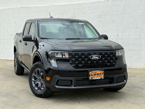 New 2025 Ford Maverick XLT w/ Equipment Group 302A AWD/4WD image 2