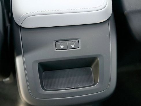 New 2026 Volvo XC60 B5 Plus w/ Protection Package Premier image 22