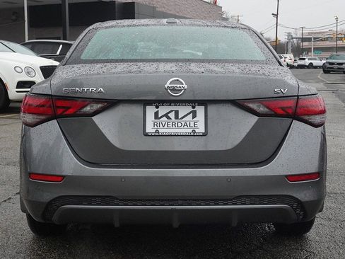 Used 2020 Nissan Sentra SV image 9