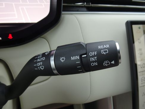 New 2026 Land Rover Range Rover SE AWD/4WD image 24